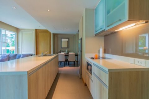 Condo in Hua Hin, Thailand, 2 bedrooms  № 125197 - photo 4