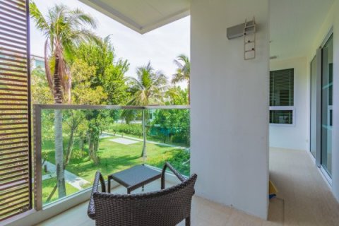 Condo in Hua Hin, Thailand, 2 bedrooms  № 125197 - photo 2