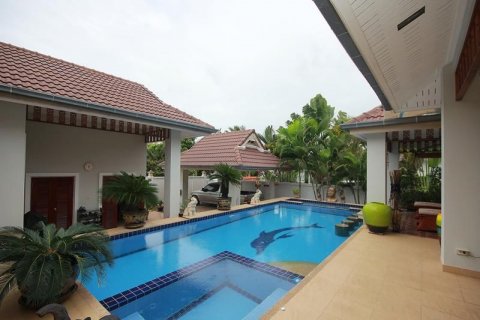 Casa de 4 dormitorios en Hua Hin, Tailandia № 125196 - foto 14