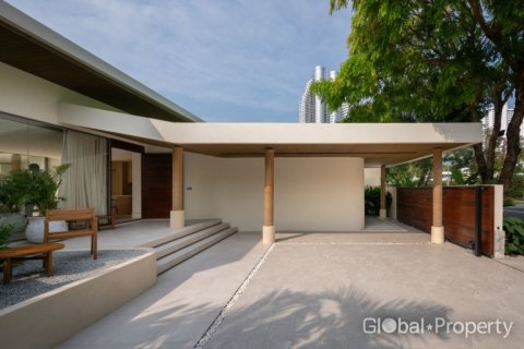 Casa de 3 dormitorios en Pattaya, Tailandia № 124173 - foto 18