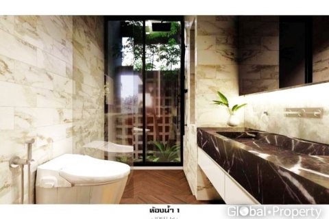 Haus in Pattaya, Thailand 5 Schlafzimmer № 124175 - Foto 16