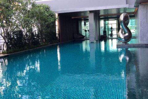 Condominio de 1 dormitorio en Khlong Toei, Bangkok, Tailandia № 76785 - foto 11