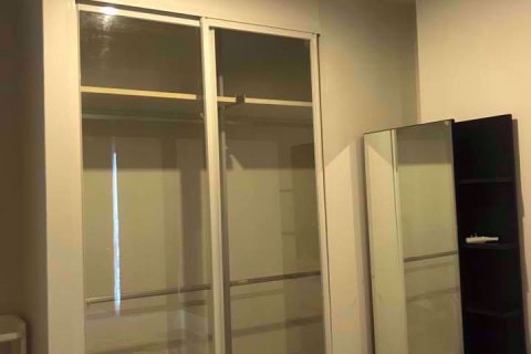 Condo à Thonburi, Bangkok, Thaïlande, 2 chambres № 76782 - photo 5