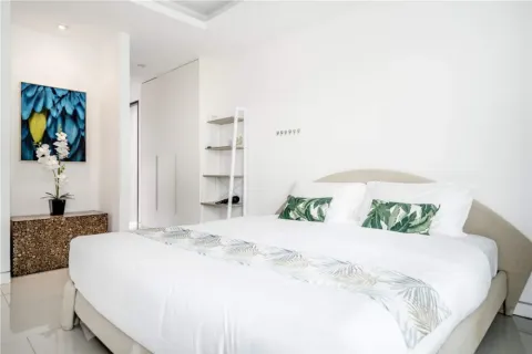 Villa in Phuket, Thailand 4 Schlafzimmer № 107052 - Foto 10