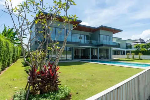 Villa in Phuket, Thailand 4 Schlafzimmer № 107052 - Foto 16