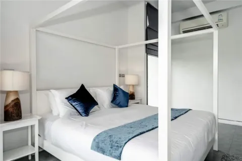 Chalet de 6 dormitorios en Phuket, Tailandia № 107050 - foto 7