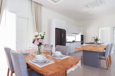 Chalet de 3 dormitorios en Hua Hin, Tailandia № 120589 - foto 10