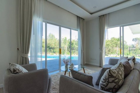 Chalet de 3 dormitorios en Hua Hin, Tailandia № 120589 - foto 6