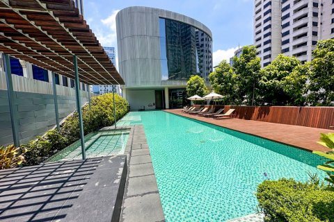 Condominio de 2 dormitorios en Bangkok, Tailandia № 100010 - foto 17