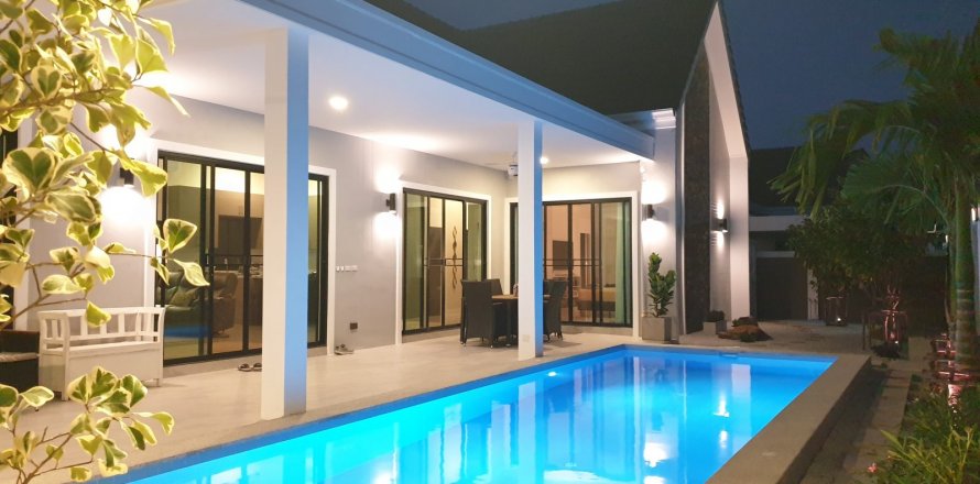 Casa de 3 dormitorios en Pattaya, Tailandia № 100011