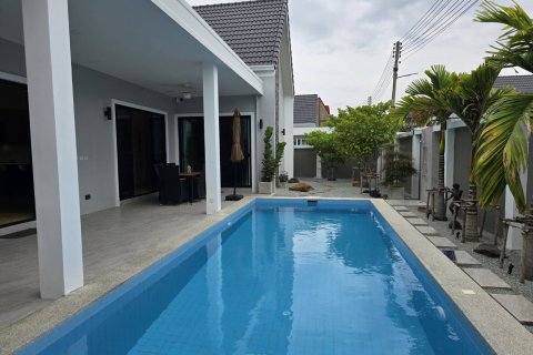 Casa de 3 dormitorios en Pattaya, Tailandia № 100011 - foto 5
