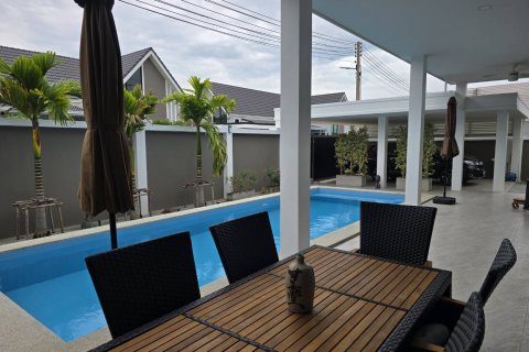 Casa de 3 dormitorios en Pattaya, Tailandia № 100011 - foto 6