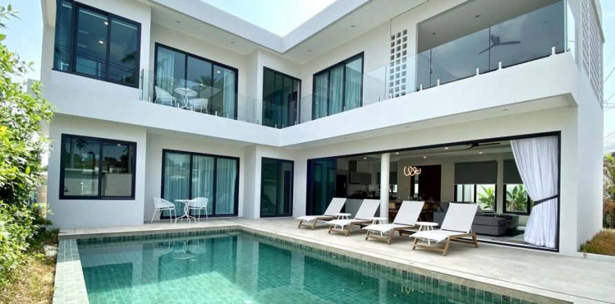 Chalet de 4 dormitorios en Phuket, Tailandia № 125918