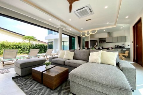 Chalet de 4 dormitorios en Phuket, Tailandia № 125918 - foto 2