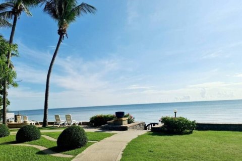 Condominio de 2 dormitorios en Hua Hin, Tailandia № 125922 - foto 3