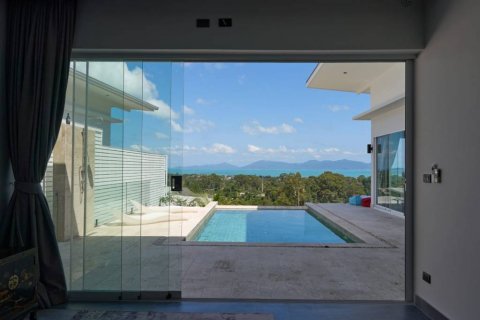 Chalet de 4 dormitorios en Surat Thani, Tailandia № 125921 - foto 4