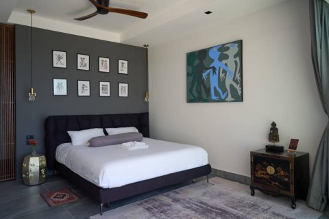 Chalet de 4 dormitorios en Surat Thani, Tailandia № 125921 - foto 9