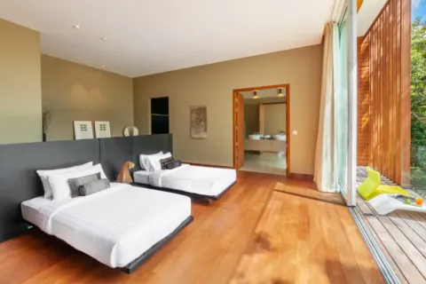 Villa in Phuket, Thailand 4 Schlafzimmer № 107210 - Foto 13