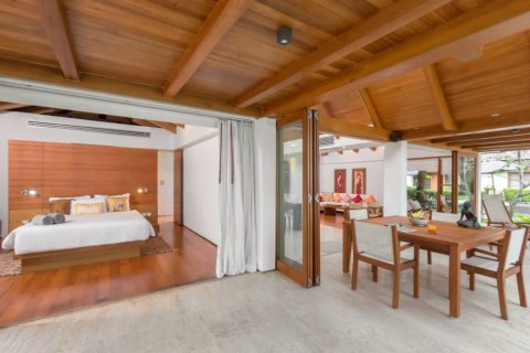 Chalet de 3 dormitorios en Phuket, Tailandia № 124487 - foto 9