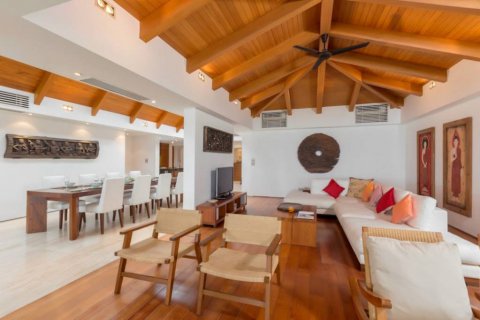Chalet de 3 dormitorios en Phuket, Tailandia № 124487 - foto 7
