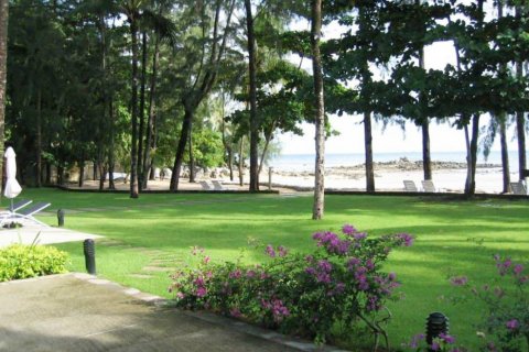 Chalet de 3 dormitorios en Phuket, Tailandia № 124487 - foto 3