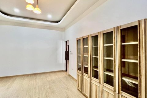 Casa de 4 dormitorios en Pattaya, Tailandia № 120971 - foto 7