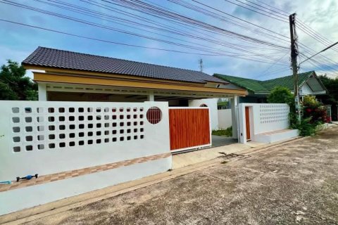 Casa de 4 dormitorios en Pattaya, Tailandia № 120971 - foto 19