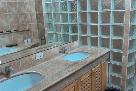 Condominio de 1 dormitorio en Pattaya, Tailandia № 101791 - foto 15