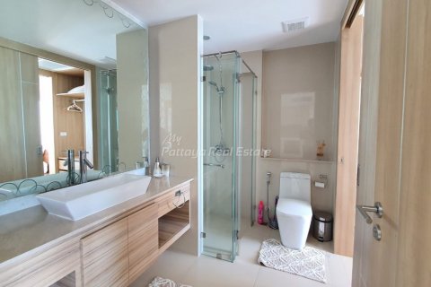 Condo à Bang Lamung, Thaïlande, 2 chambres № 101795 - photo 8