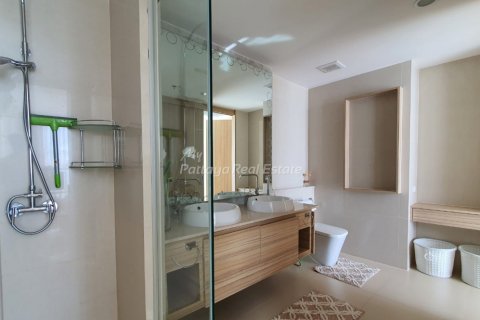 Condo à Bang Lamung, Thaïlande, 2 chambres № 101795 - photo 3