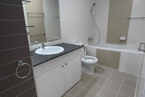 Condo à Watthana, Bangkok, Thaïlande, 2 chambres № 79324 - photo 15