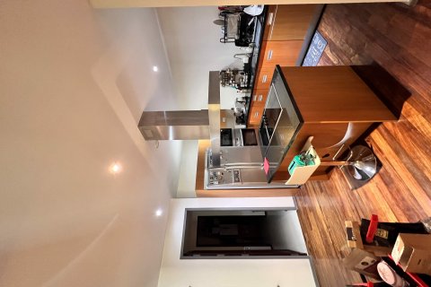 Condominio de 4 dormitorios en Khlong Toei, Bangkok, Tailandia № 79326 - foto 6