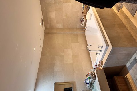 Condominio de 4 dormitorios en Khlong Toei, Bangkok, Tailandia № 79326 - foto 12