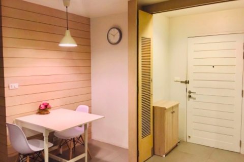 Condominio de 1 dormitorio en Watthana, Bangkok, Tailandia № 76100 - foto 4