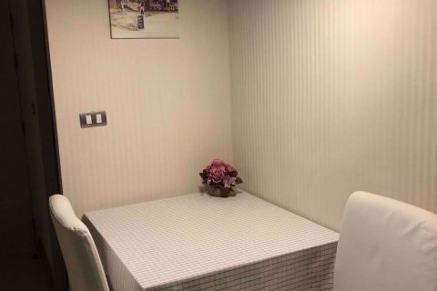 Estudio en el condominio en Khlong Toei, Bangkok, Tailandia № 76097 - foto 4