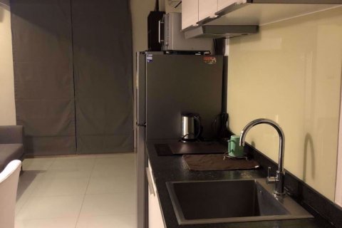Estudio en el condominio en Khlong Toei, Bangkok, Tailandia № 76097 - foto 3
