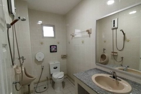 Casa de 7 dormitorios en Pattaya, Tailandia № 142096 - foto 19