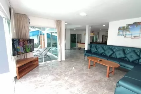 Casa de 7 dormitorios en Pattaya, Tailandia № 142096 - foto 3