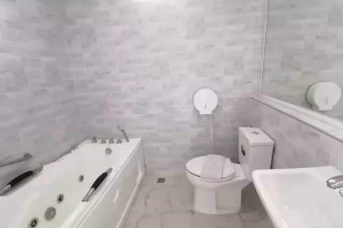 Casa de 7 dormitorios en Pattaya, Tailandia № 142096 - foto 11