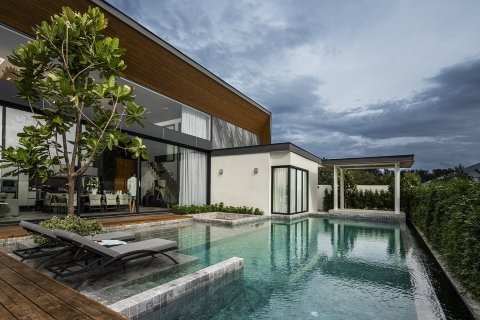 Villa in Bang Tao, Thailand 3 bedrooms № 71629