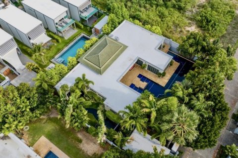 Casa de 6 dormitorios en Pattaya, Tailandia № 79166 - foto 2