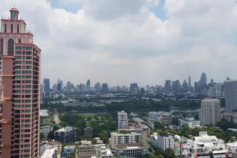 Condominio de 2 dormitorios en Khlong Toei, Bangkok, Tailandia № 123996 - foto 3
