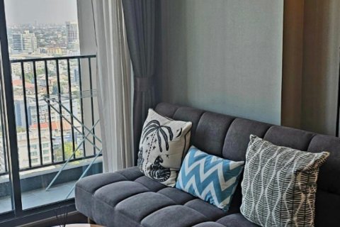 Condominio de 1 dormitorio en Watthana, Bangkok, Tailandia № 123995 - foto 2