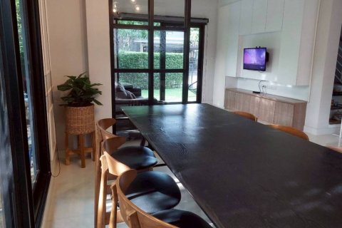 Casa de 4 dormitorios en Prawet, Bangkok, Tailandia № 132728 - foto 3