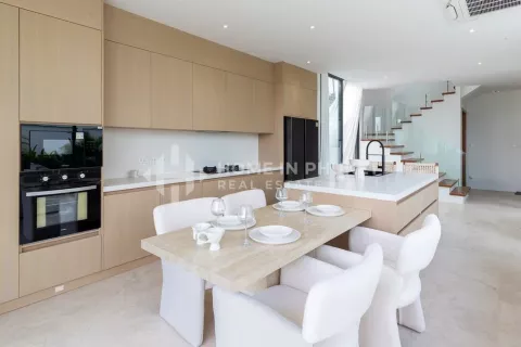 Casa de 4 dormitorios en Bang Tao, Tailandia № 133153 - foto 9