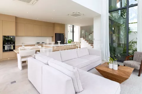Casa de 4 dormitorios en Bang Tao, Tailandia № 133153 - foto 7