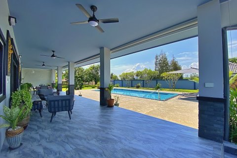 Casa de 4 dormitorios en Hua Hin, Tailandia № 125141 - foto 6