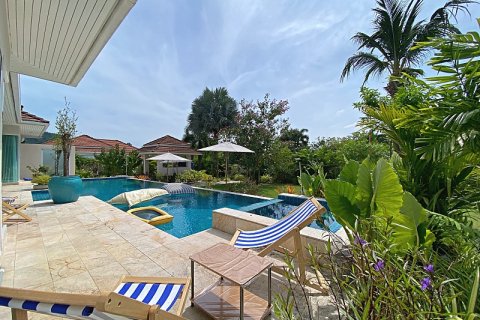 Casa de 3 dormitorios en Hua Hin, Tailandia № 125139 - foto 7