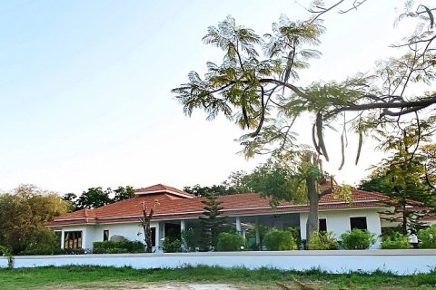 Casa de 3 dormitorios en Hua Hin, Tailandia № 125138 - foto 8