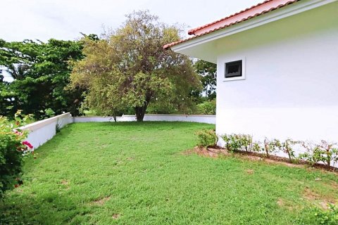 Casa de 3 dormitorios en Hua Hin, Tailandia № 125138 - foto 11